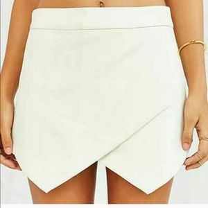 White leather envelope skirt